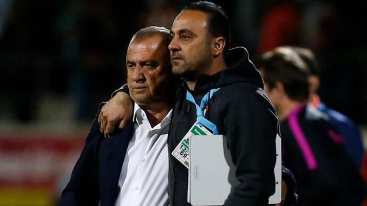 Hasan Şaş'tan yıllar sonra gelen Fatih Terim itirafı: "Beni zorla derbiye çıkarttı! Kolumda serum, ambulansla Florya'ya gittim" - Sayfa 9