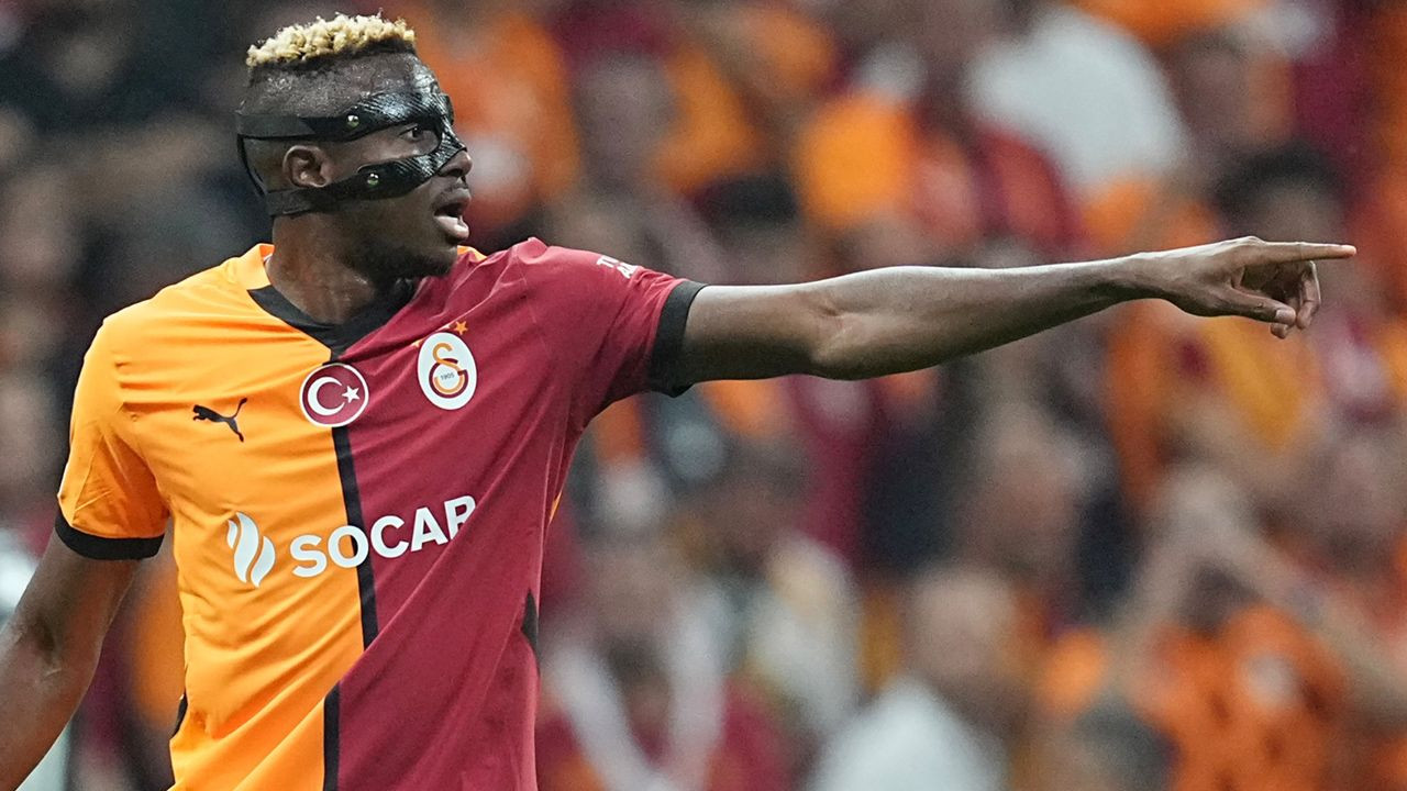 Galatasaray'ın muhteşem PAOK galibiyeti Yunan basınında manşetleri süsledi: "Sağır edici bir atmosferde yıldızlar topluluğunu yenmeye gücümüz yetmedi!" - Sayfa 15