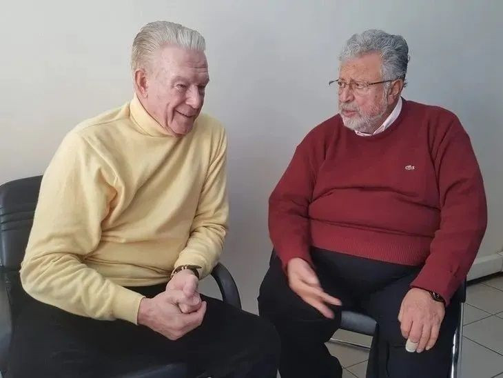 Metin Akpınar'a 10 milyon TL'lik dava! Duygu Nebioğlu, Uğur Dündar'ın Metin Akpınar'a şahitlik yapacağını duyunca çileden çıktı: Bozacının şahidi şıracı - Sayfa 5