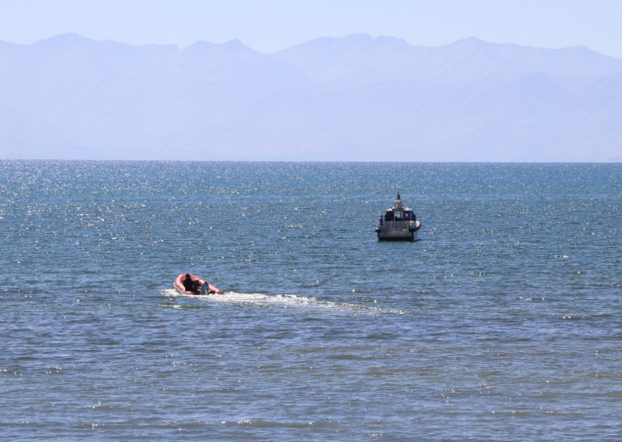 Van Yüzüncü Yıl Üniversitesi öğrencisi Rojin Kabaiş 3 gündür kayıp; sahilde telefon, kek ve su bulundu - Sayfa 6