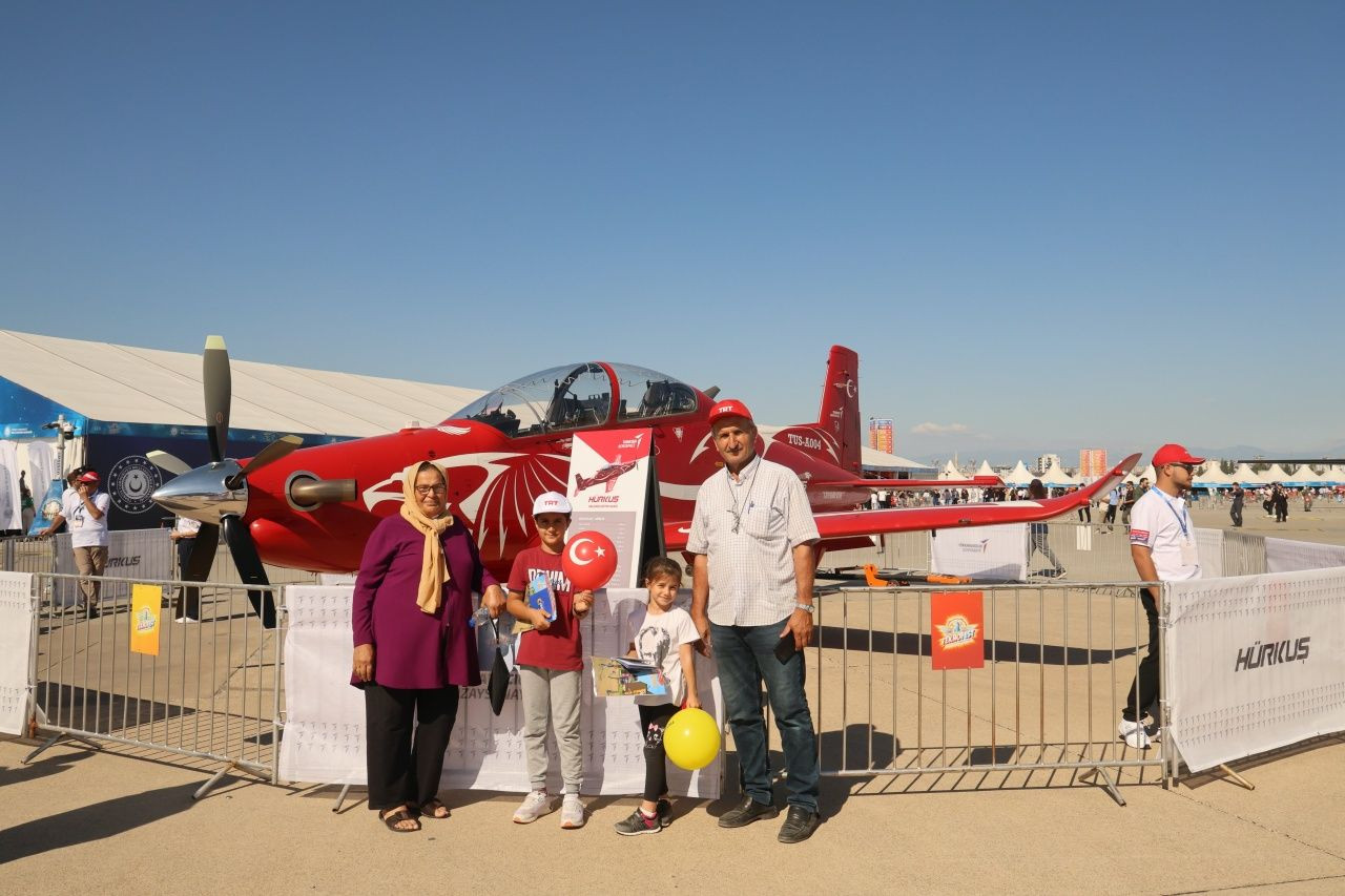 TEKNOFEST Adana kapılarını açtı! Vatandaşlar teknolojiye akın etti... Selçuk Bayraktar: Bir kez daha kendi rekorumuzu kırdık! - Sayfa 13