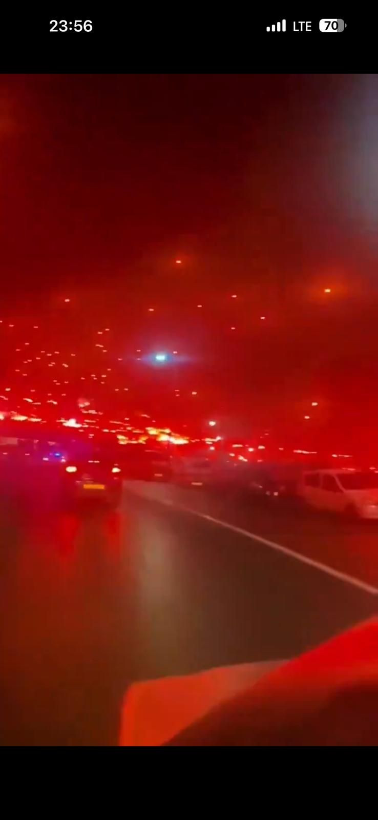 İran böyle saldırdı: İsrailliler dehşet içinde çığlık çığlığa kaçtı! Tüm dünya bu görüntülerle şoka girdi! - Sayfa 9