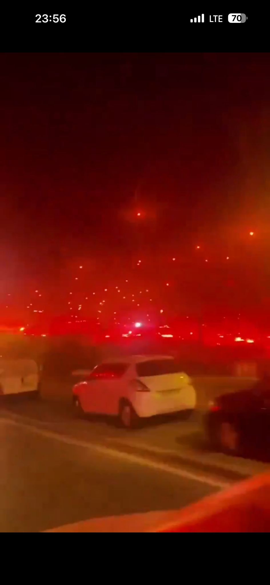 İran böyle saldırdı: İsrailliler dehşet içinde çığlık çığlığa kaçtı! Tüm dünya bu görüntülerle şoka girdi! - Sayfa 18