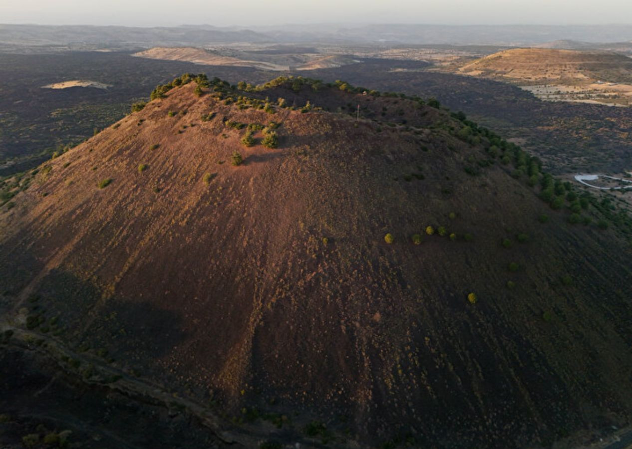 Manisa'nın Kula ilçesinde yanardağ püskürme riski keşfedildi; farklı derinliklerinde 8 magma odası var - Sayfa 11