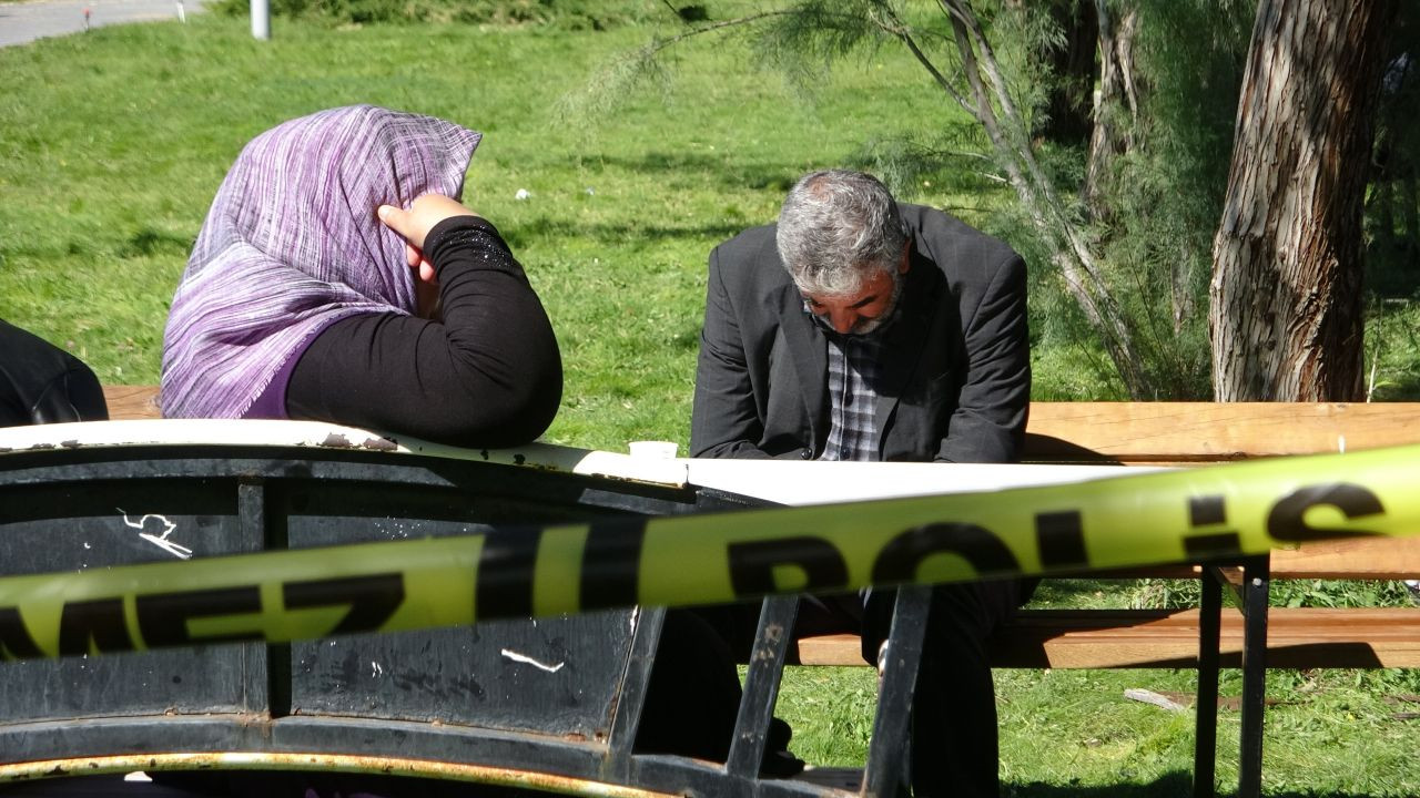 Rojin Kabaiş 11 gündür kayıp: Üniversiteli kız deprem bölgesinde görev alan hassas burunlu köpeklerle aranıyor - Sayfa 5