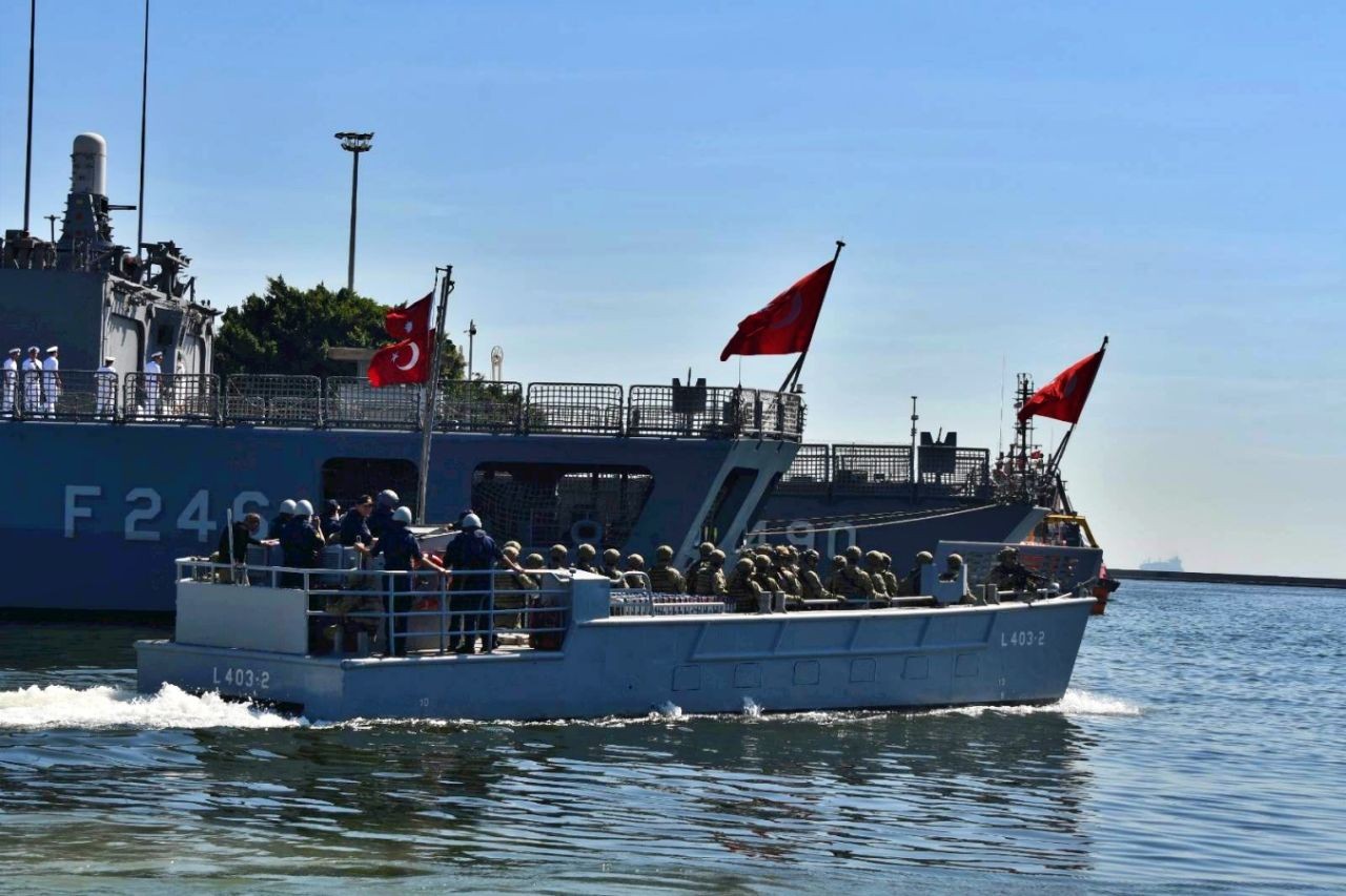 Lübnan'da tarihi operasyon! Türkleri tahliye eden gemilerimiz Mersin'e doğru yola çıktı... - Sayfa 4
