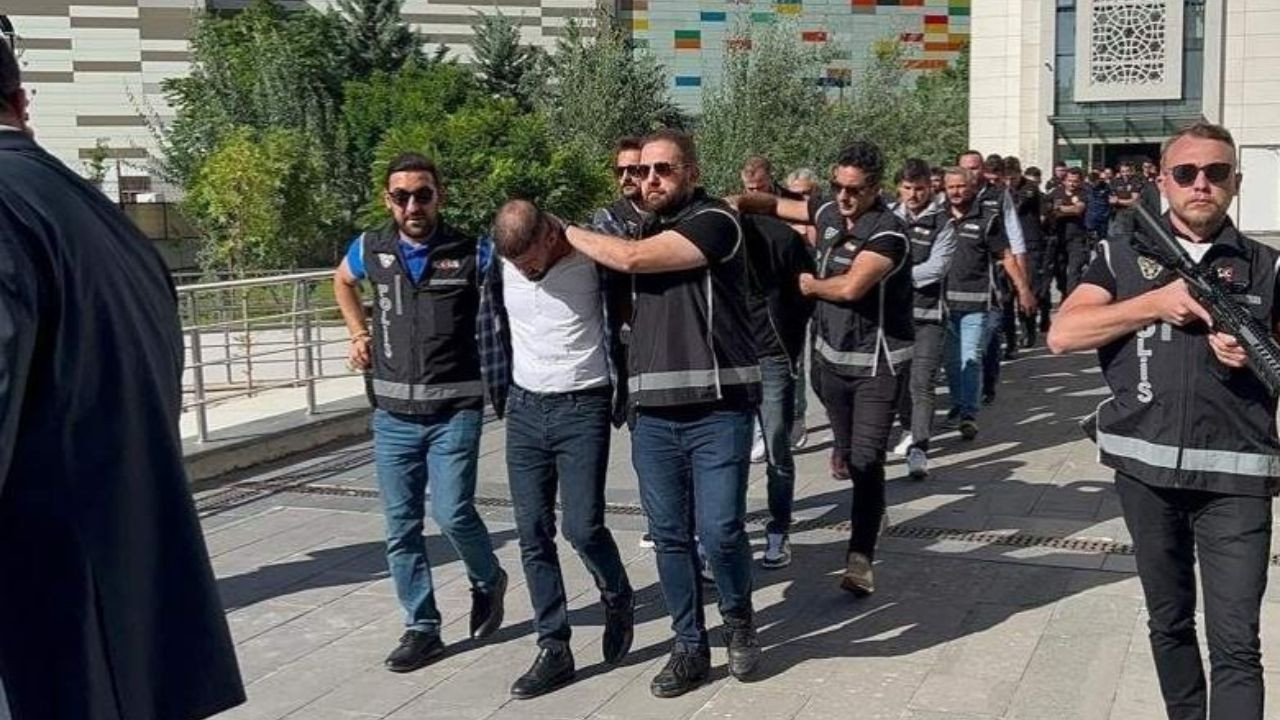 Ayhan Bora Kaplan: Devlet büyükleri ve bürokratlar aleyhine ifade vermem istendi - Sayfa 7