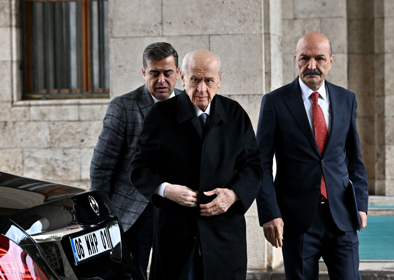 MHP'den Dervişoğlu'na idam ipi yanıtı: Kopmak üzere olan İP'ini kurtarma çabasıdır - Sayfa 5