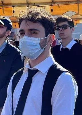 Vatansız FETÖ elebaşı Gülen'e ABD'de cenaze töreni! Dikkat çeken kareler... Örgüt mensupları arasında yüz gizleme yarışı... - Sayfa 10