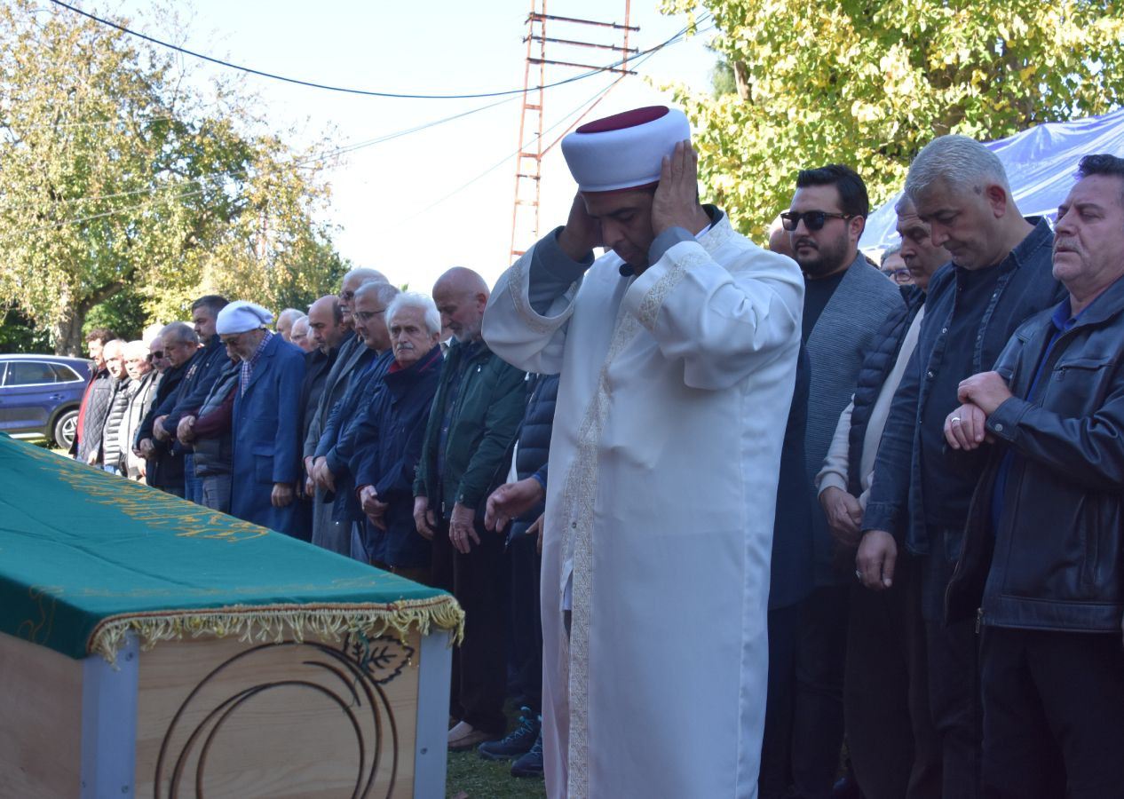Şarkıcı Gülşen'in babası Arslan Bayraktar memleketi Ordu'da son yolculuğuna uğurlandı - Sayfa 7