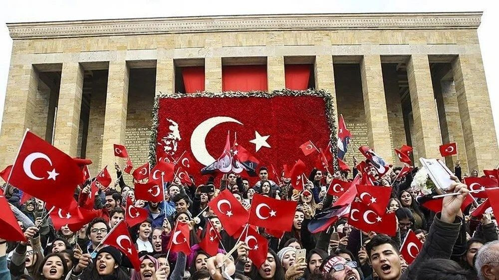 Türkiye Cumhuriyeti 101. yılını coşkuyla kutluyor! İşte Cumhuriyetin ilk kez açıklandığı o yemekte yaşananlar... - Sayfa 9