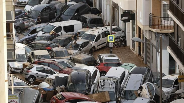 İspanya'da sel felaketi! Ölü sayısı artıyor... Korkunç görüntüler geldi! - Sayfa 5