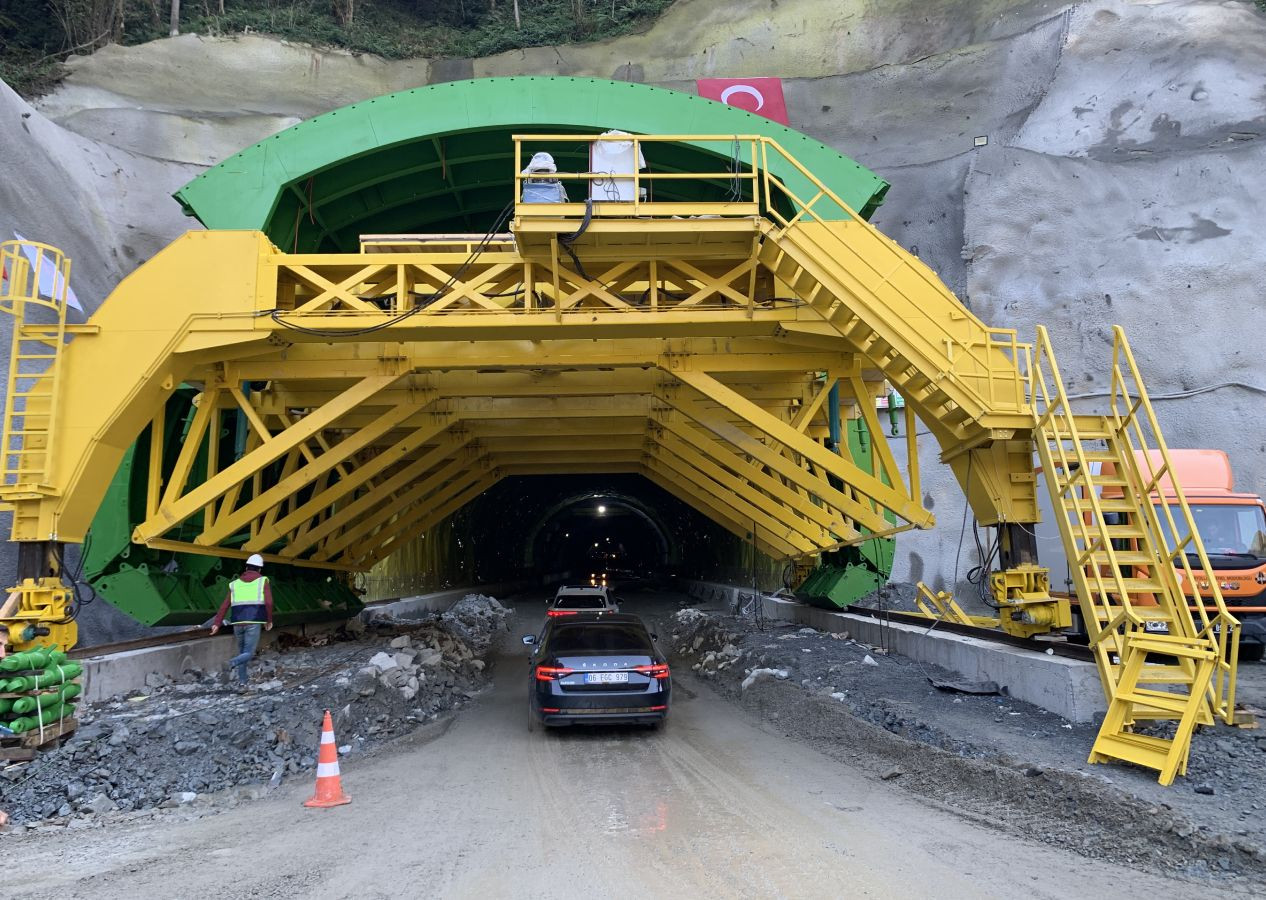 Çamlıhemşin Tüneli'nde ışık göründü! Karadeniz Sahil Yolu'nda seyahat süresi 20 dakika kısalacak - Sayfa 6