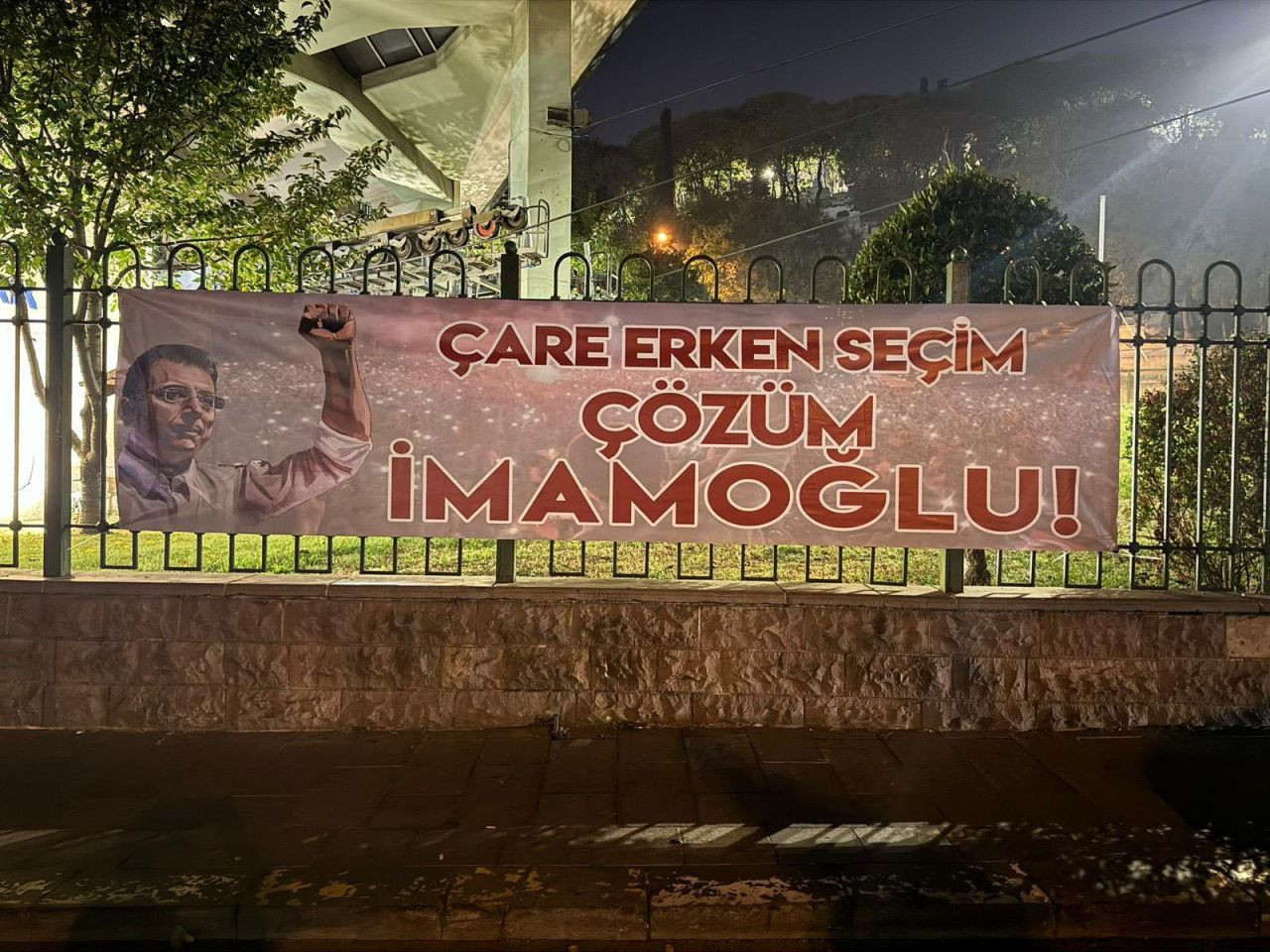 CHP'de adaylık yarışı kızıştı! İmamoğlu'ndan dikkat çeken hamle! Kendi pankartlarını astırdı... - Sayfa 5