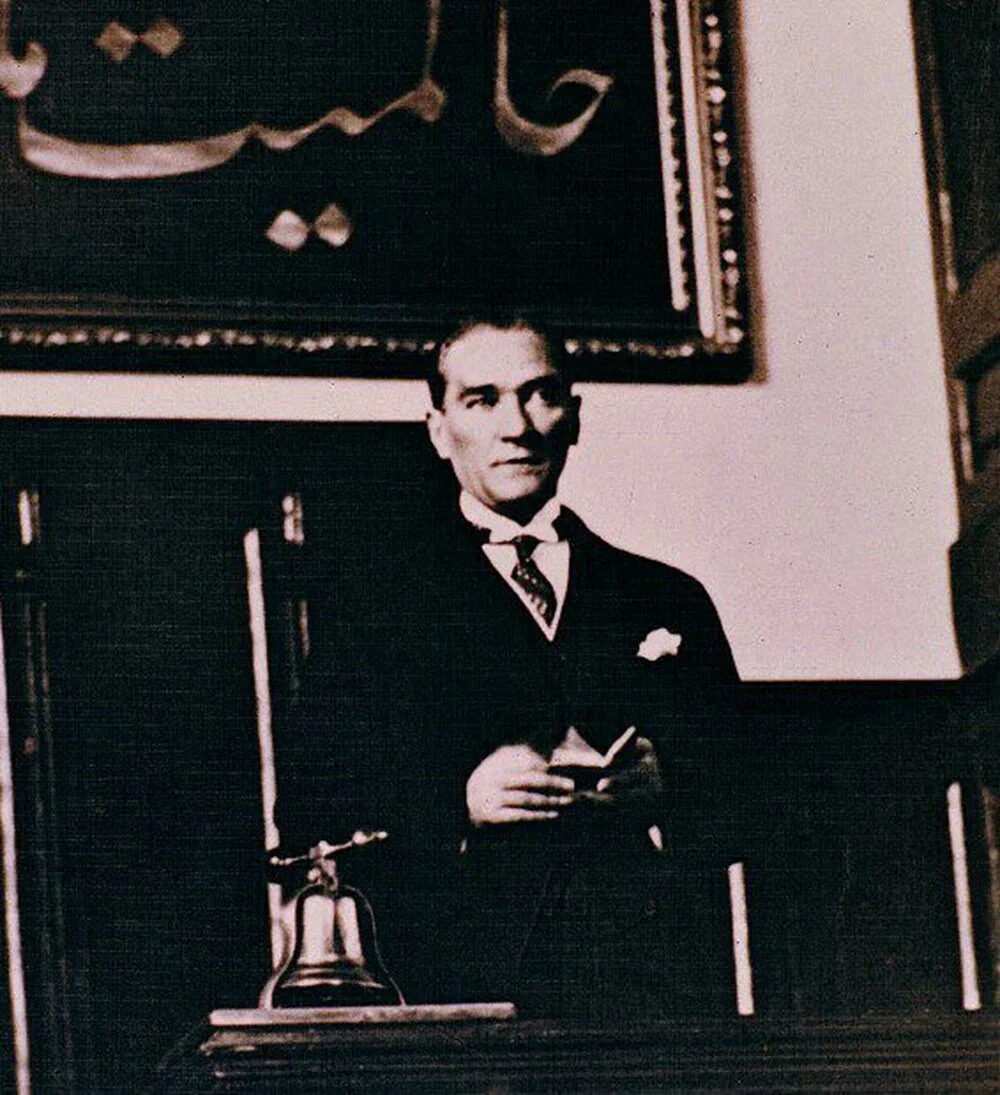 Saygı, özlem ve minnetle: Az bilinen fotoğraflarıyla ebediyete intikalinin 86. yılında Gazi Mustafa Kemal Atatürk... - Sayfa 12