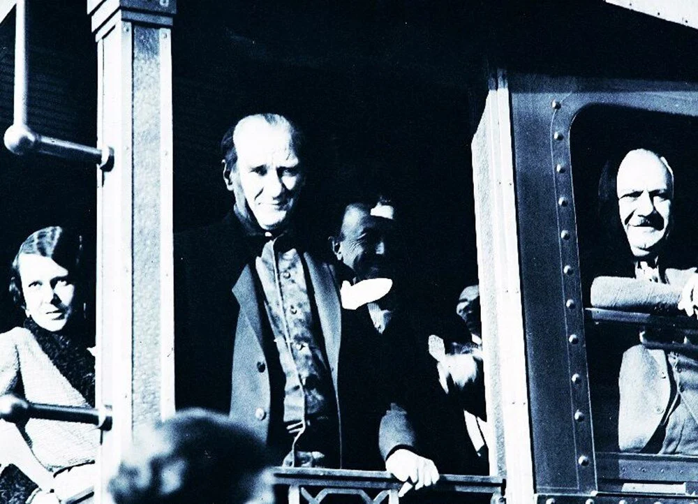 Saygı, özlem ve minnetle: Az bilinen fotoğraflarıyla ebediyete intikalinin 86. yılında Gazi Mustafa Kemal Atatürk... - Sayfa 18