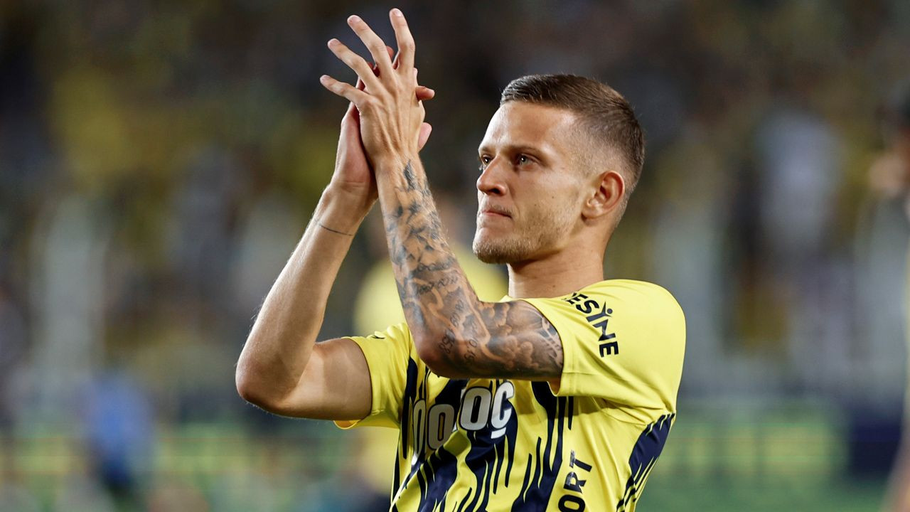 Fenerbahçe'nin Kayserispor maçı ilk 11'i belli oldu! Jose Mourinho Sebastian Szymanski için kararını verdi - Sayfa 11