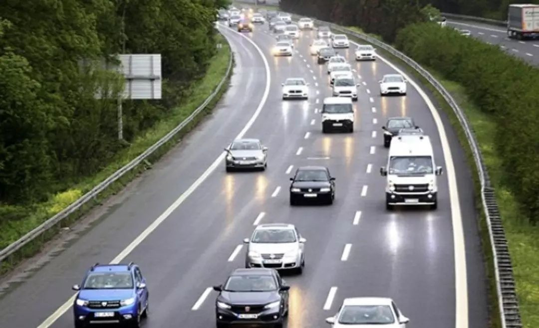 Pasaport, ehliyet, MTV, telefon harcı, trafik cezaları... Resmi Gazete'de yayımlandı! Hepsine zam geliyor! İşte zamlı fiyatları... - Sayfa 14