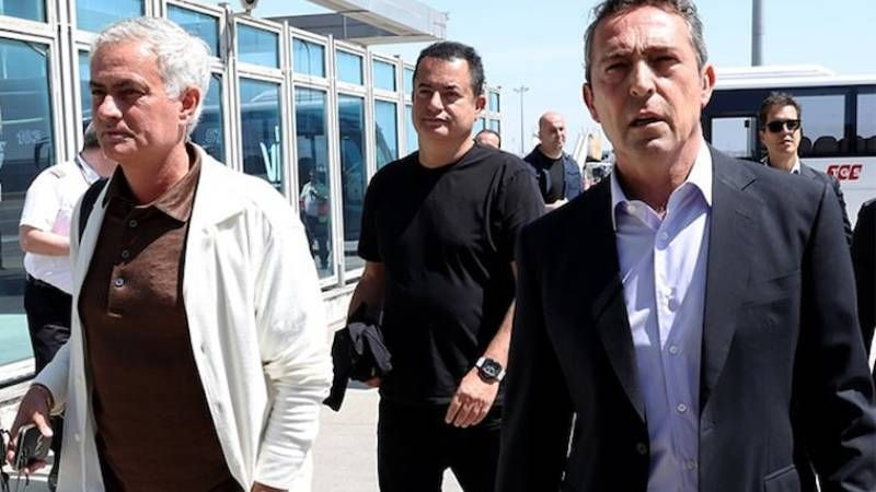 Çanlar Acun Ilıcalı için çalıyor! Taraftarlar isyan etti, kötü gidişin faturası Fenerbahçe’ye kesildi: Teknik direktörle yolların ayrıldığı açıklandı… - Sayfa 5