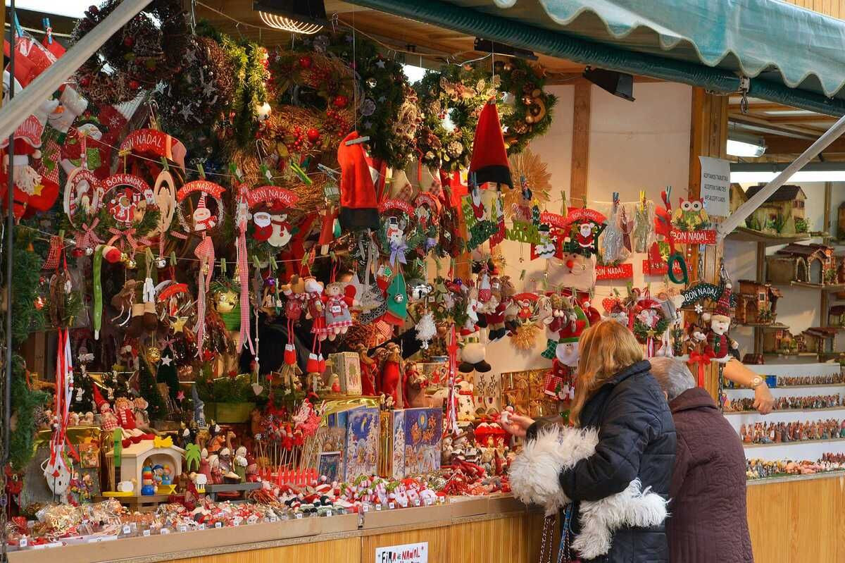 Dünyanın en güzel Noel Pazarları: 20 şehirde yılbaşı ruhu - Sayfa 10