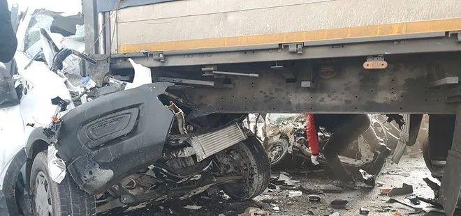 Van'da korkunç kaza! 50 araç birbirine girdi... Ölü ve yaralılar var! - Sayfa 3