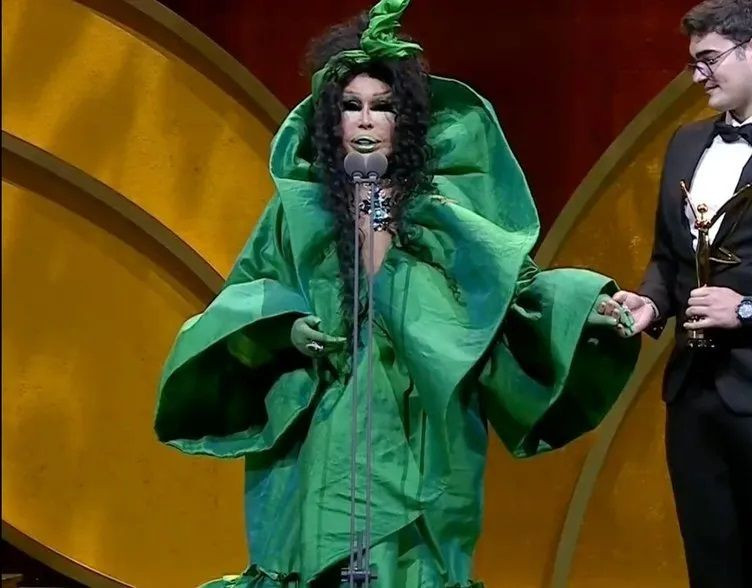 Elbisesi marula benzetilmişti! Bülent Ersoy ateş püskürdü - Sayfa 5