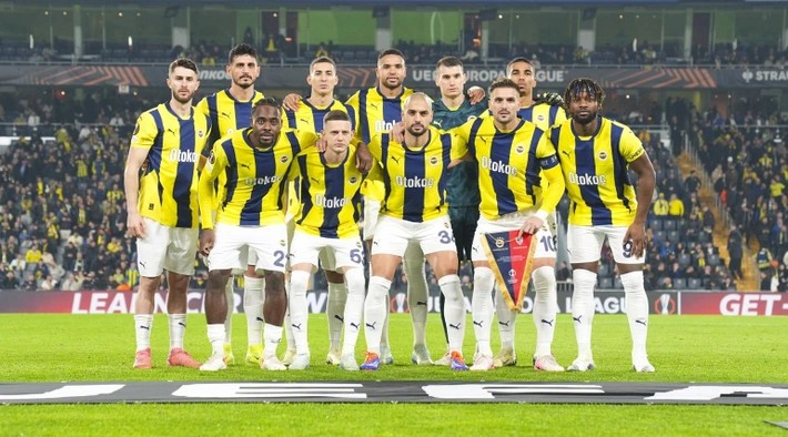 Kadıköy'de taraftar adeta ateş püskürdü: En kısa sürede defolup git! - Sayfa 1