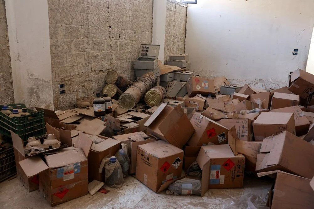 Muhalifler ortaya çıkardı: İşte Esad ailesinin Şam'daki uyuşturucu laboratuvarı! - Sayfa 8