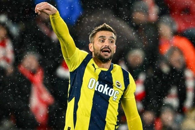 İlker Yağcıoğlu'dan Fenerbahçe için bomba iddia: O galibiyet halının altına süpürdü problemleri ama halı bugün kalktı ve o problemler devam edecek! - Sayfa 3