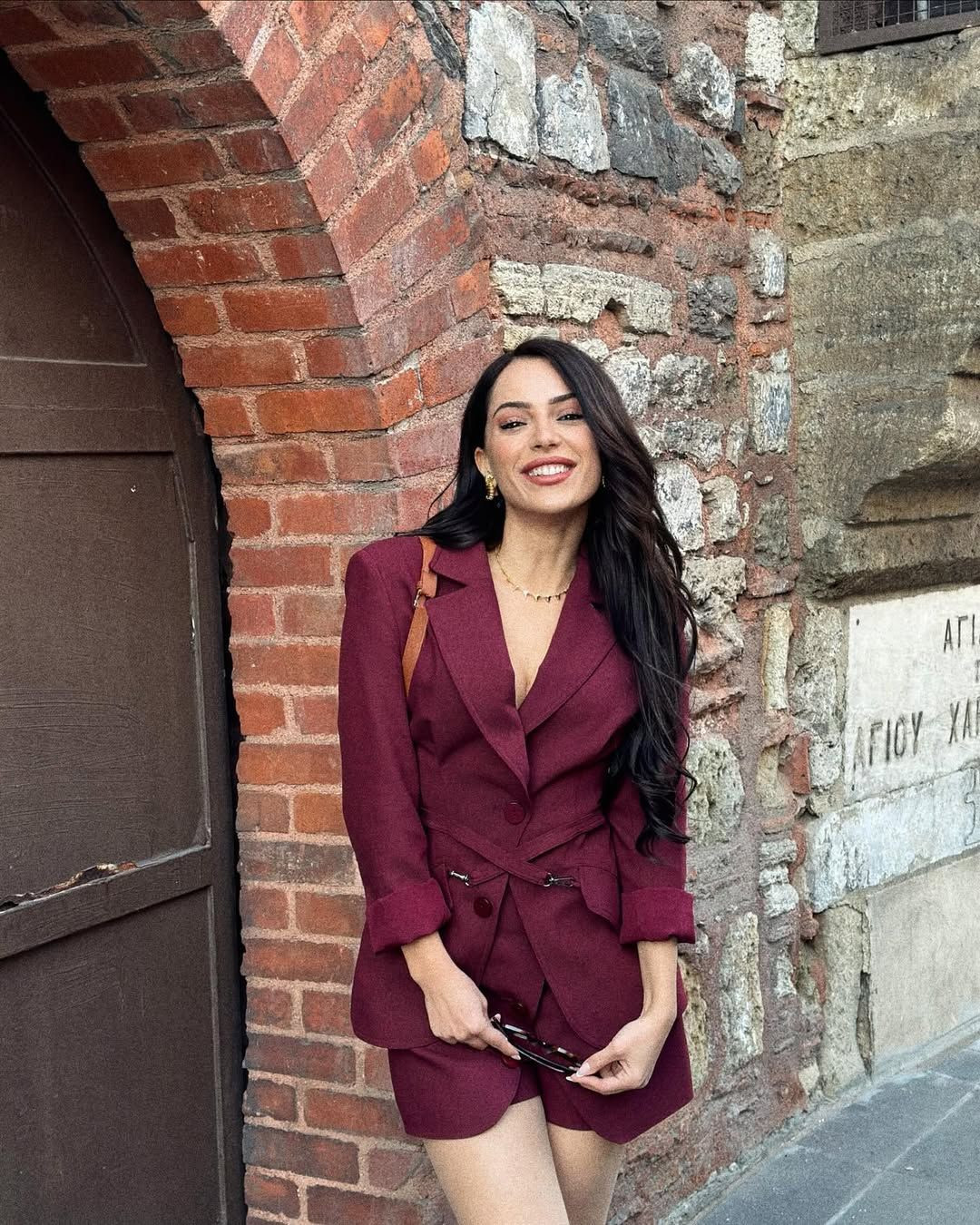 İnci Taneleri setinde aşk bombası! Rıza Kocaoğlu ve Sera Kutlubey after partide dudak dudağa görüldü - Sayfa 5