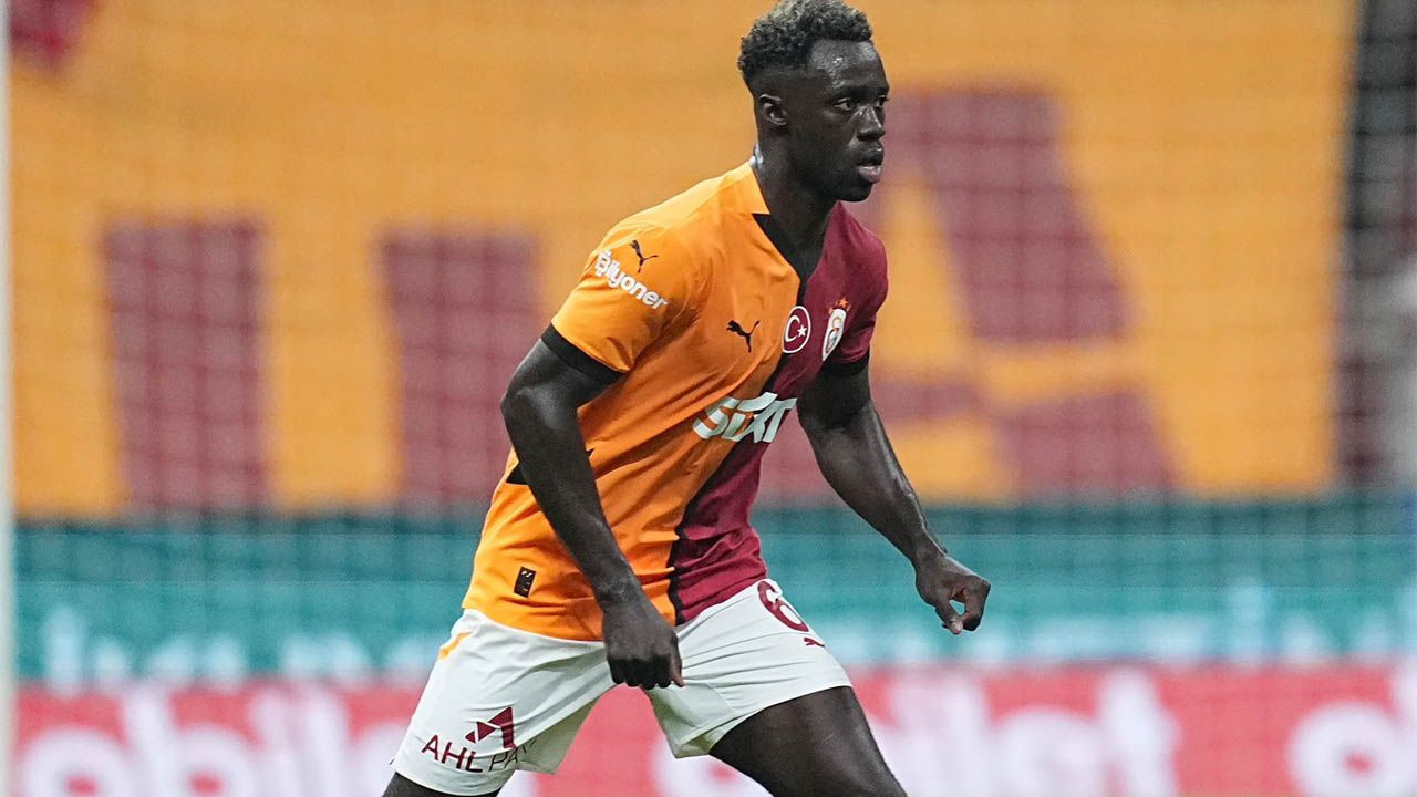 Galatasaray'ın Göztepe maçı ilk 11'i belli oldu! Okan Buruk tercihini Barış Alper Yılmaz'dan yana kullandı: Yıldız oyuncu maça yedek başlayacak - Sayfa 5