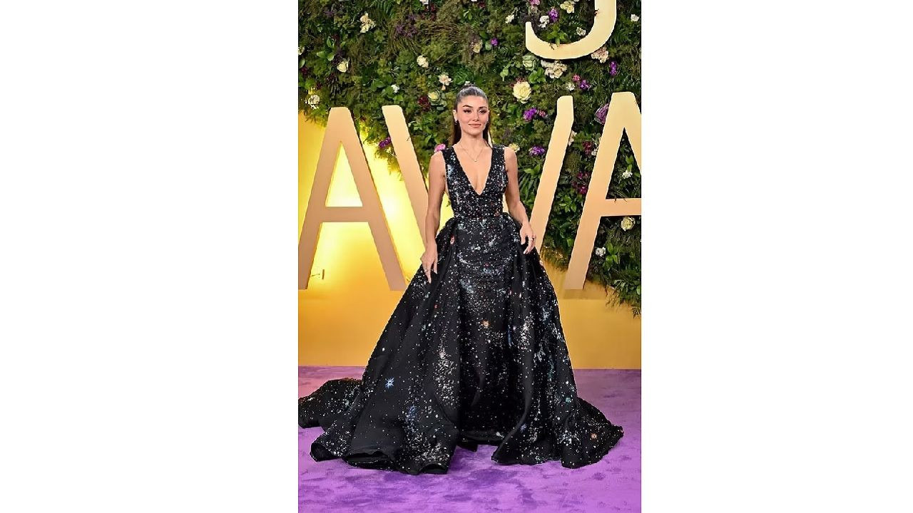 Riyad'da Türk rüzgarı esti! Joy Awards'ta Ünlülerimiz şıklığı ile büyüledi... - Sayfa 6