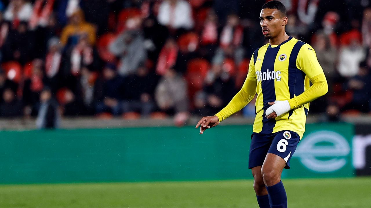 Fenerbahçe'nin Adana Demirspor maçı ilk 11'i belli oldu! Jose Mourinho yeni sistemden vazgeçmiyor: Gözler Youssef En-Nesyri'de - Sayfa 6