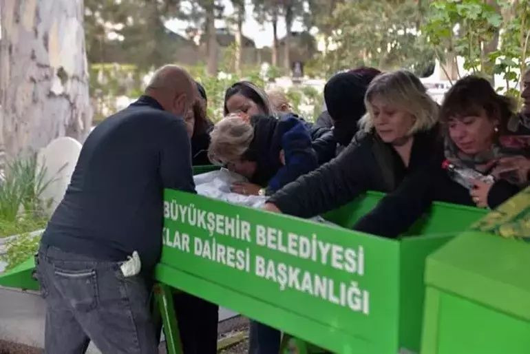 Otel yangını faciasında yok olan aileler! Yürek dağlayan görüntüler! Anne-kızın helalliğinde gözyaşları sel oldu... - Sayfa 4