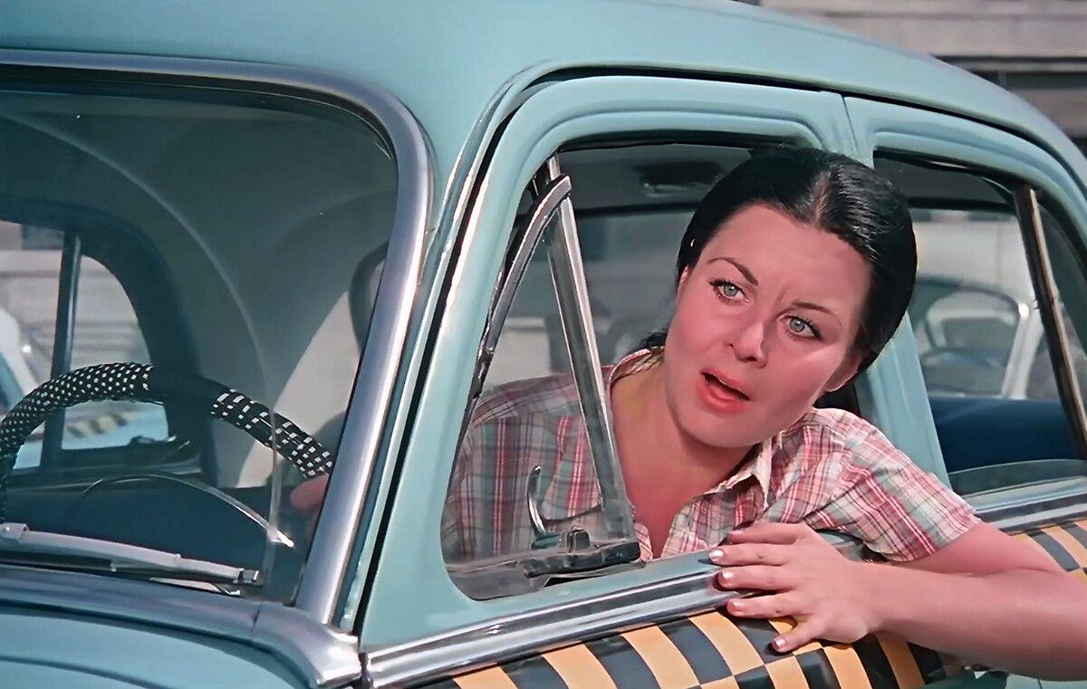 Türk sinemasının usta ismi Fatma Girik, ölüm yıl dönümünde mezarı başında dualarla anıldı - Sayfa 1