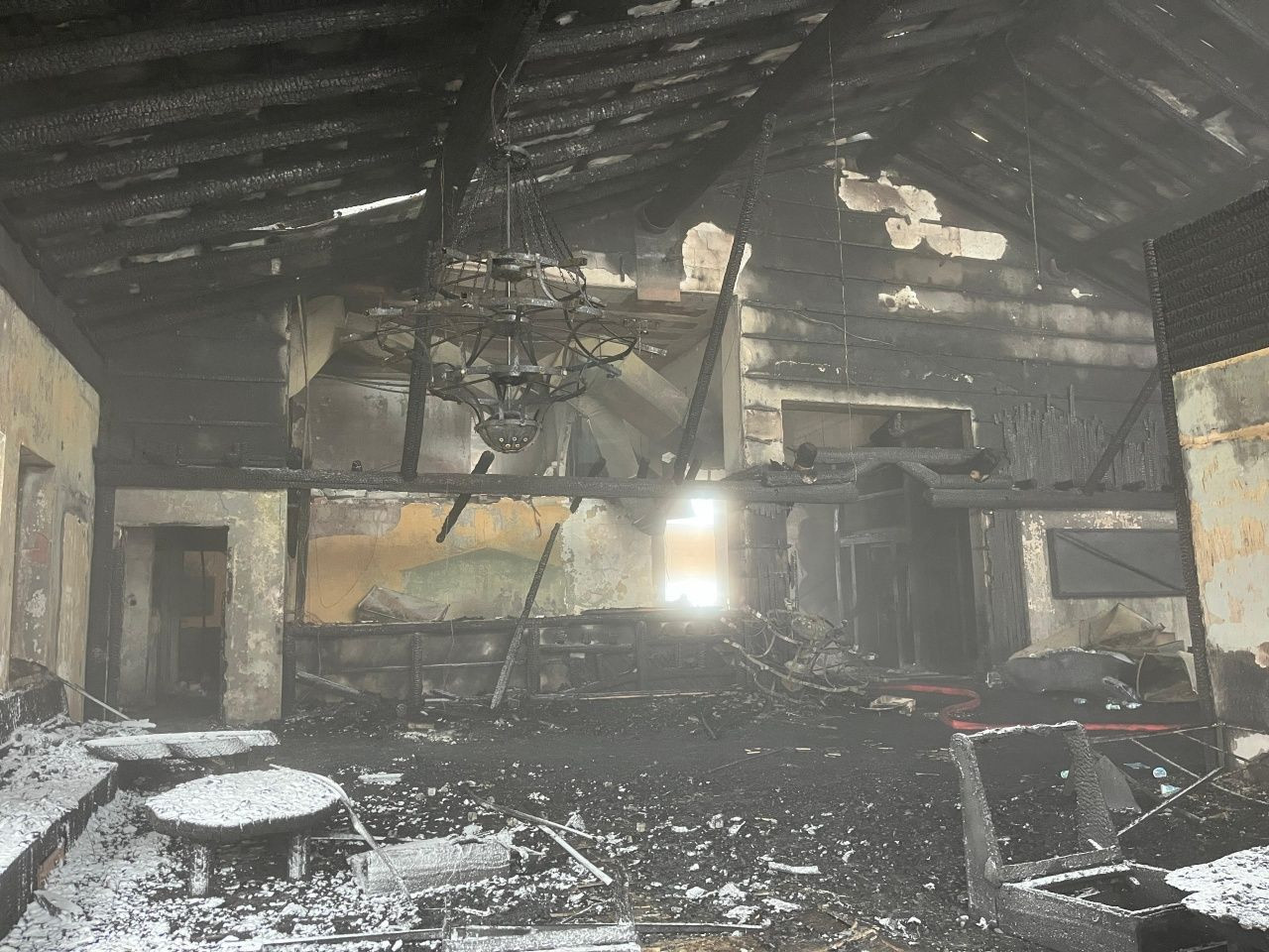 Grand Kartal Otel'in eski çalışanından şoke eden itiraflar! "Yangın merdivenleri kayak odasına çıkıyordu" - Sayfa 6