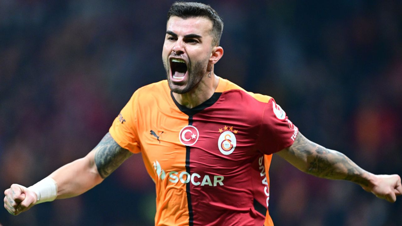 Galatasaray'ın Konyaspor maçı ilk 11'i belli oldu! Okan Buruk'tan sürpriz karar: Kaan Ayhan için yeni formül bulundu - Sayfa 6
