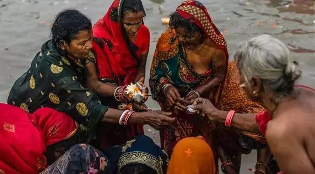 Hindistan'da dini Kumb Mela Festivali'nde izdiham! Çok sayıda ölü var... - Sayfa 7