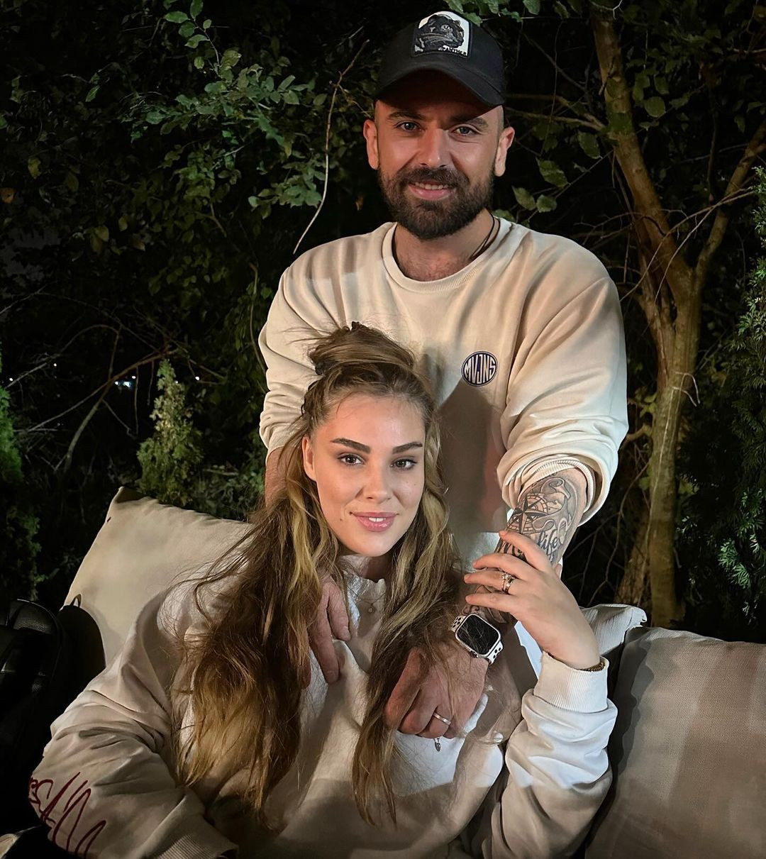 Ferdi Tayfur'un kızı Tuğçe Tayfur mağazasına kilit vurdu! - Sayfa 6