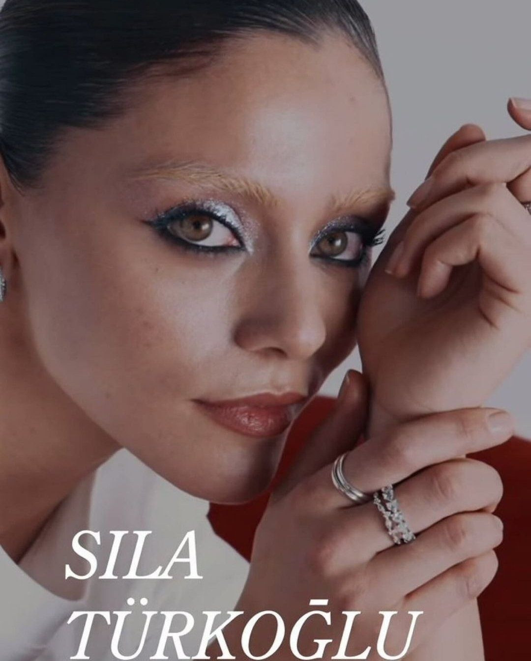 Sıla Türkoğlu'nu görenler tanıyamadı! Kaşlarını sarıya boyatıp kamera karşısına geçti, sosyal medya yıkıldı - Sayfa 3