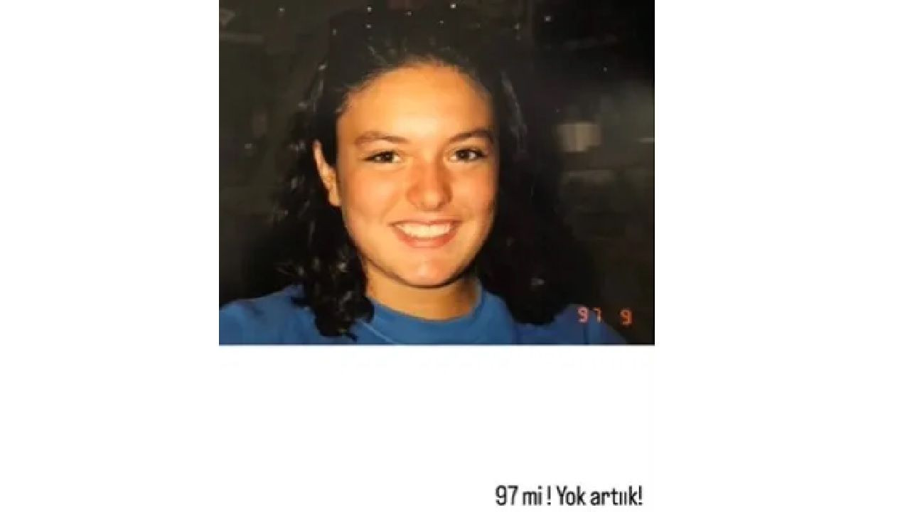 Ezgi Mola'nın zamana meydan okuyan güzelliği: 25 Yıl önceki haliyle gündem yarattı... - Sayfa 2