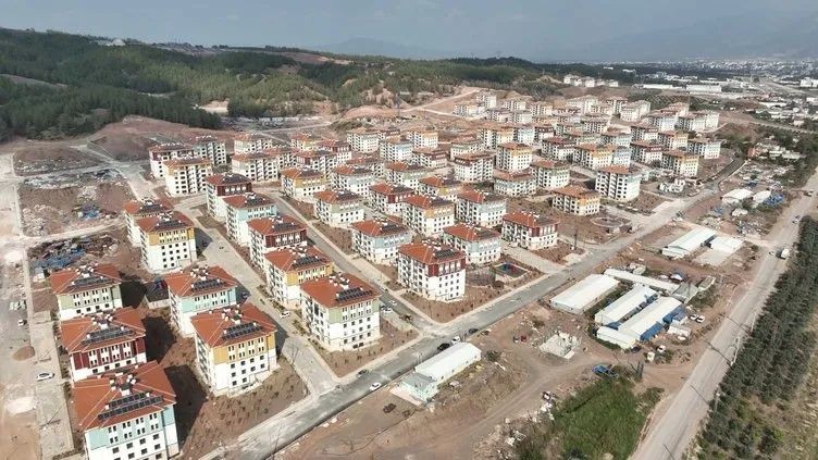 11 şehir yeniden ayağa kalktı! Devlet ve millet el ele felaketin izlerini siliyor... 2.6 trilyon liralık dev kaynak - Sayfa 1