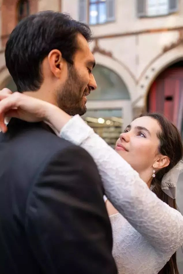 Ünlü oyuncu Almila Ada nişanlandı - Sayfa 3