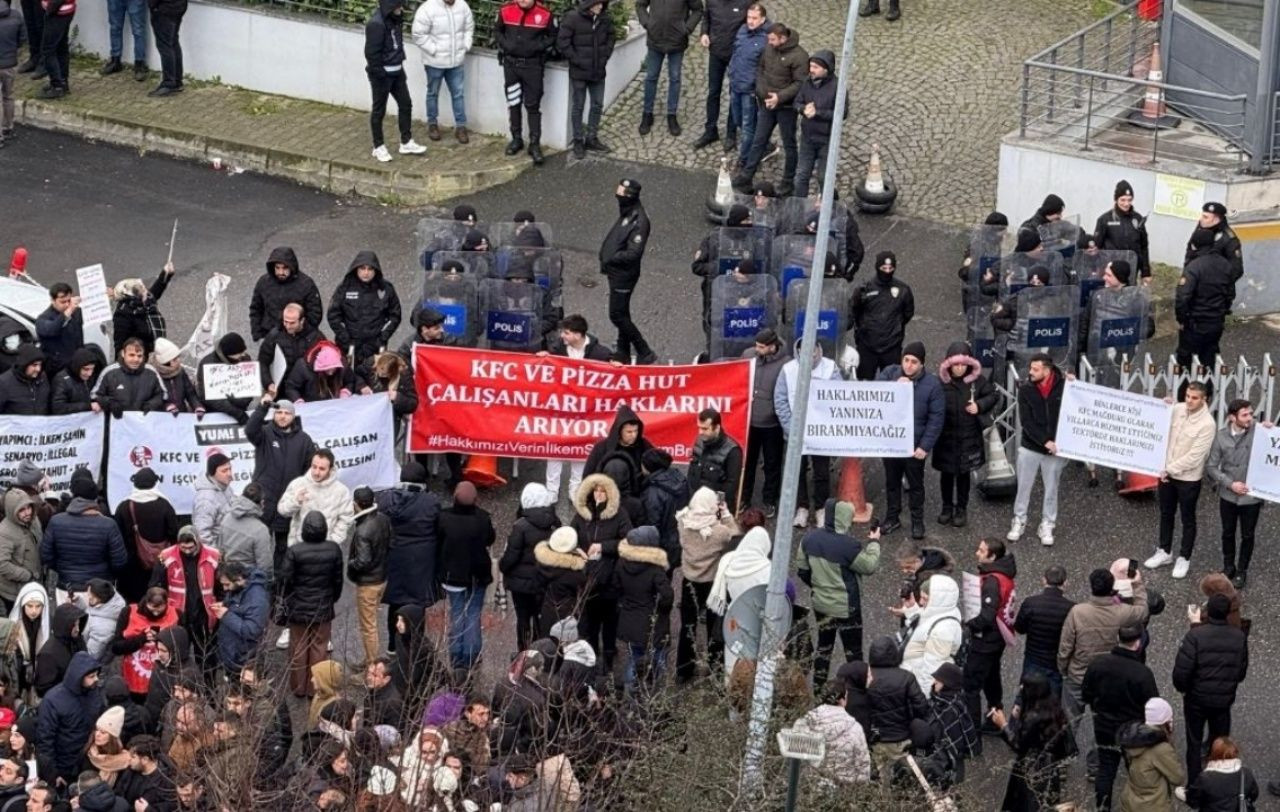 İşçiler eylemde! KFC ve PİZZA HUT şubeleri kapandı! Binlerce çalışan mağdur edildi - Sayfa 2