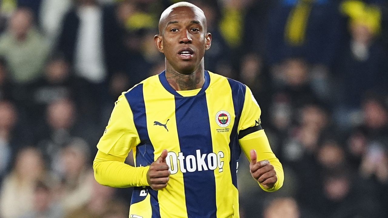 Fenerbahçe'nin UEFA Avrupa Ligi'ne eklediği 3 isim belli oldu! Diego Carlos listede yer almadı - Sayfa 3