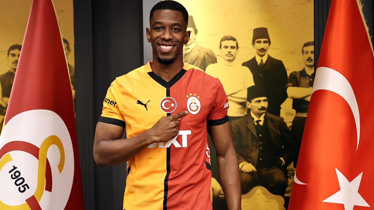 Galatasaray'ın Adana Demirspor maçı ilk 11'i belli oldu! Okan Buruk yeni transferleri sahaya sürüyor: Gözler Carlos Cuesta'da - Sayfa 6
