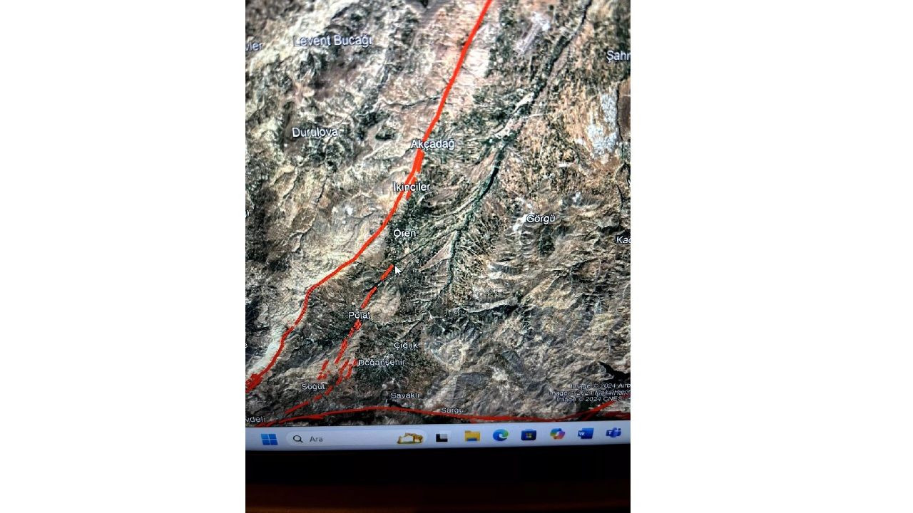 Türkiye'nin derinliklerinde dev yarık keşfi: Naci Görür'den bir uyarı daha! Deprem riskini artırabilir! - Sayfa 1