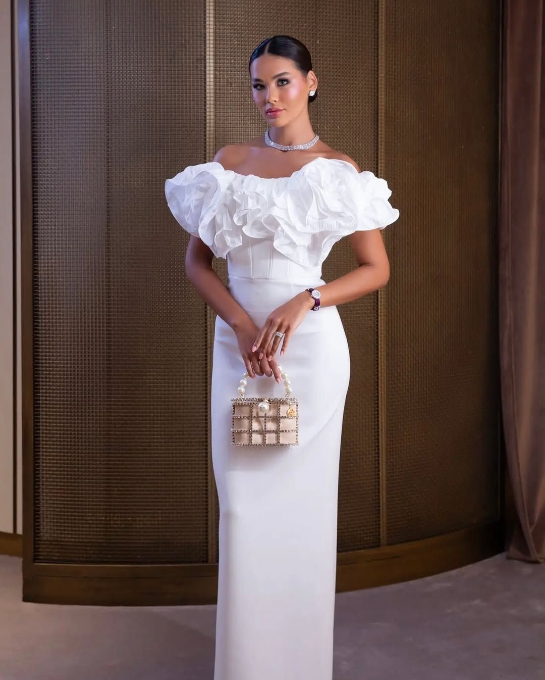 'Burak Özçivit'in kadın hayranı yanına oturup fotoğraf çektirebilmek için 1 milyon dolar ödedi' iddiası! Gerçek ortaya çıktı - Sayfa 6