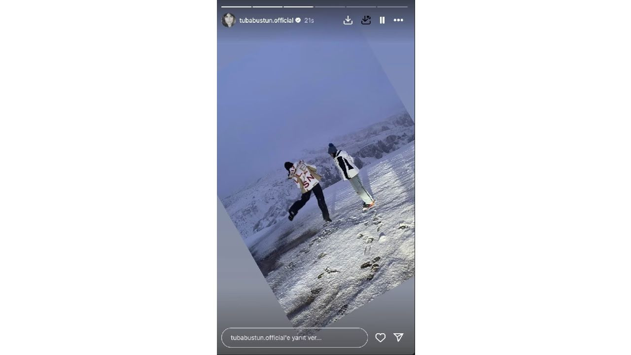 Tuba Büyüküstün ve ikizleri Kapadokya'da kar keyfi yaptı! O kareler görenleri mest etti... - Sayfa 2