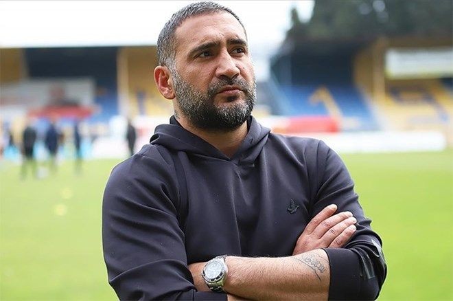 Galatasaray'da Carlos Cuesta ve Elias Jelert'e çok ağır sözler: "Bu adamları çok aradınız mı? Büyük takımda oynayacak kapasiteleri yok" - Sayfa 1